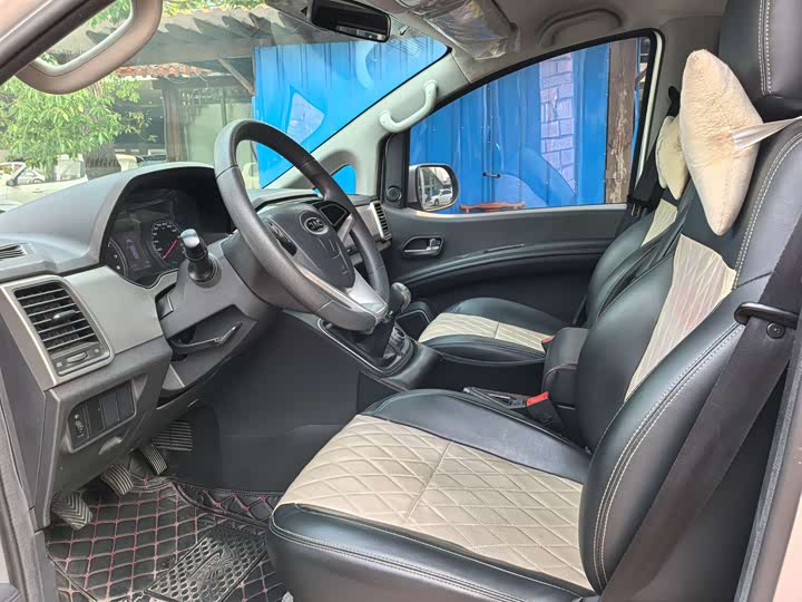 JAC Refine M4 2021 2021款 2.0L 手动商旅版