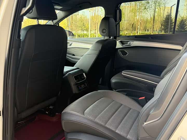 Фото 8 - Volkswagen Talagon