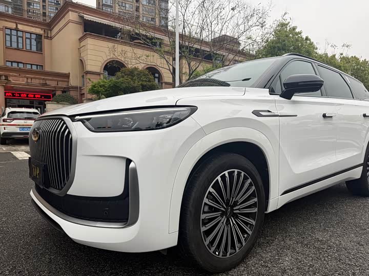 Фото 8 - Chery Tiggo 9