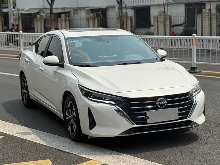 Фото 3 - Nissan Sylphy