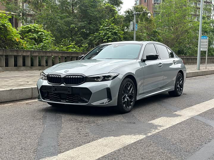 BMW 3 Series 2026 2026款 330Li M运动曜夜套装