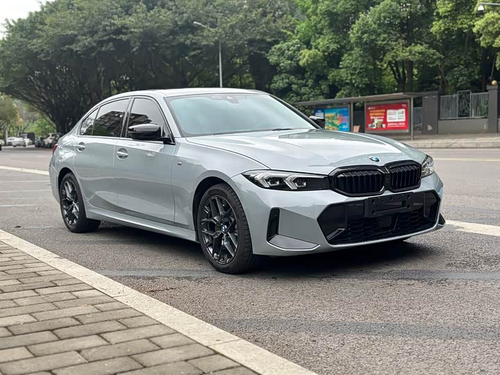 BMW 3 Series 2026 2026款 330Li M运动曜夜套装