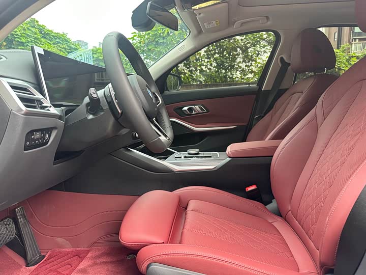 BMW 3 Series 2026 2026款 330Li M运动曜夜套装