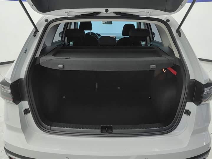 Photo 4 - Volkswagen Tharu