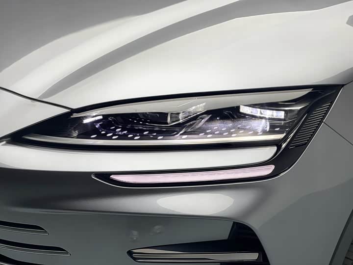 2025 BYD Song Plus Hybrid/EV
