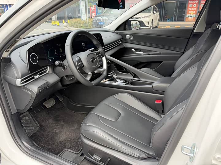 Hyundai Elantra N line 2023 2023款 1.5L CVT LUX尊贵版