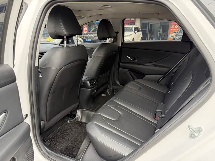Hyundai Elantra N line 2023 2023款 1.5L CVT LUX尊贵版