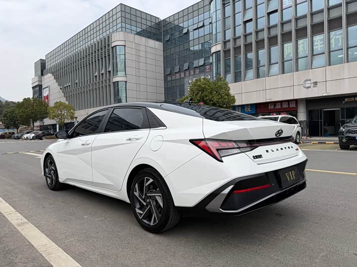 Hyundai Elantra N line 2023 2023款 1.5L CVT LUX尊贵版
