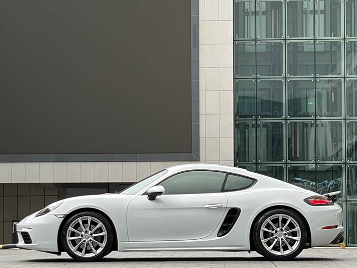 Zdjęcie 7 - Porsche 718