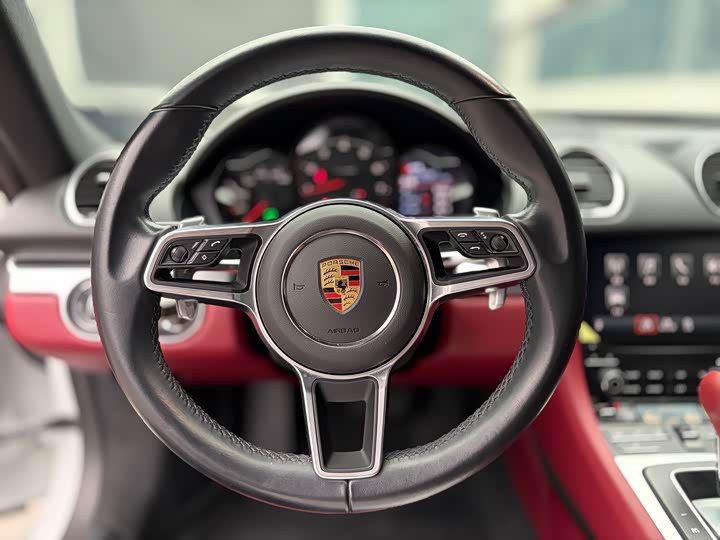 Zdjęcie 9 - Porsche 718