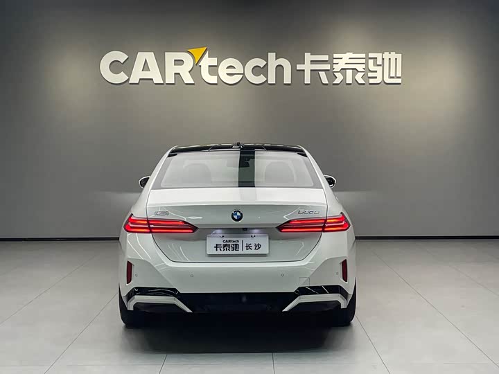 Фото 5 - BMW 5 Series