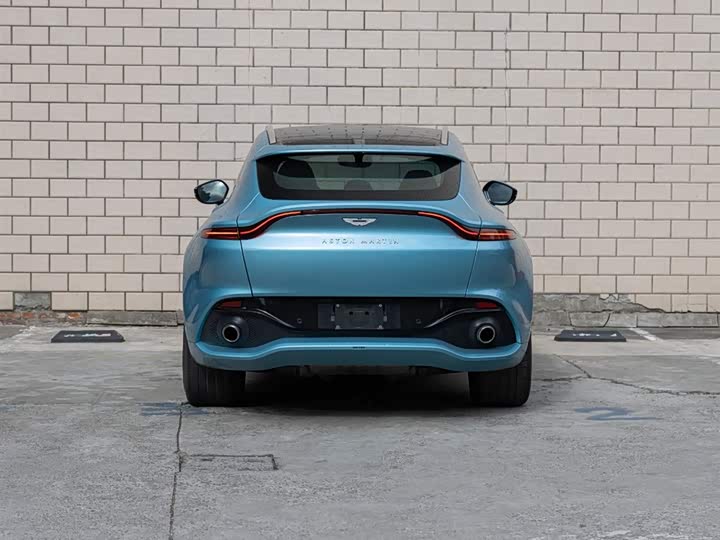 Фото 5 - Aston Martin DBX