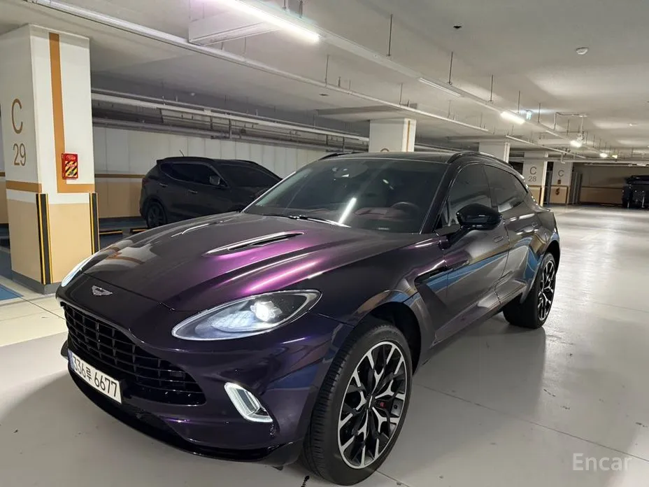 Aston Martin DBX 2020 4.0 V8