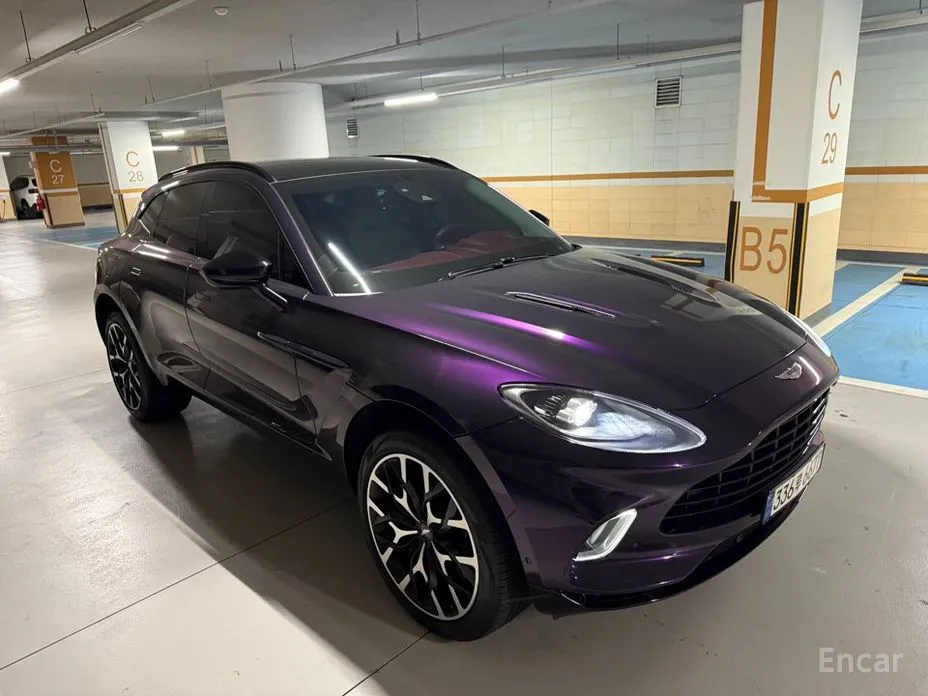 Aston Martin DBX 2020 4.0 V8