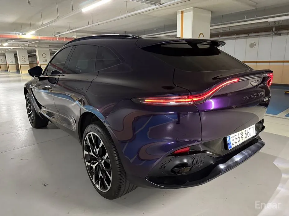 Aston Martin DBX 2020 4.0 V8