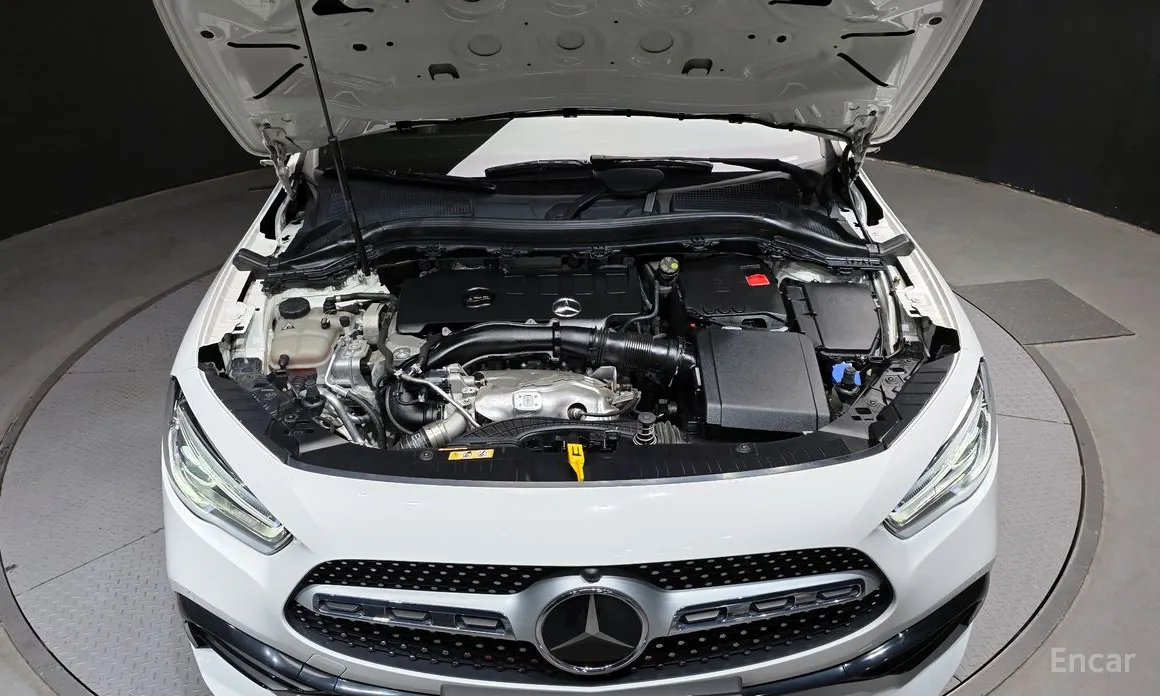Фото 6 - Mercedes-Benz GLA-Class