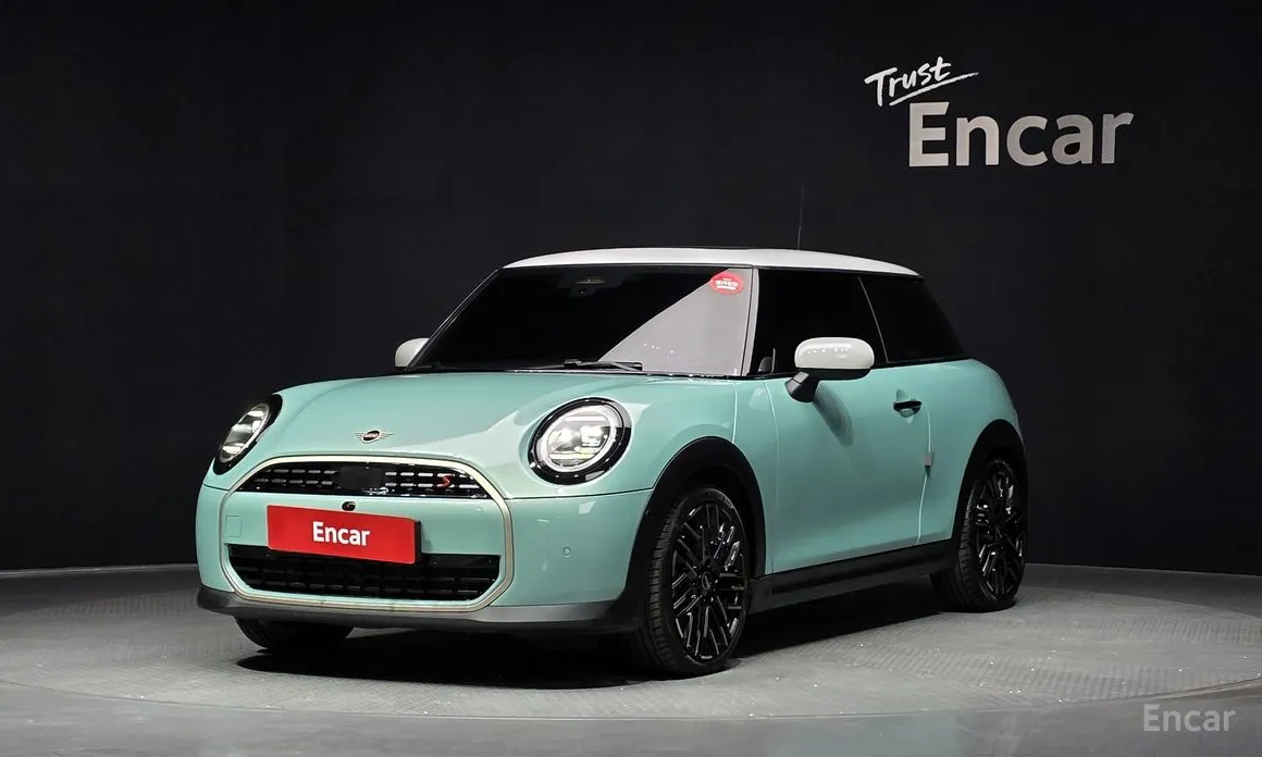 Mini Cooper 2024 Favoured