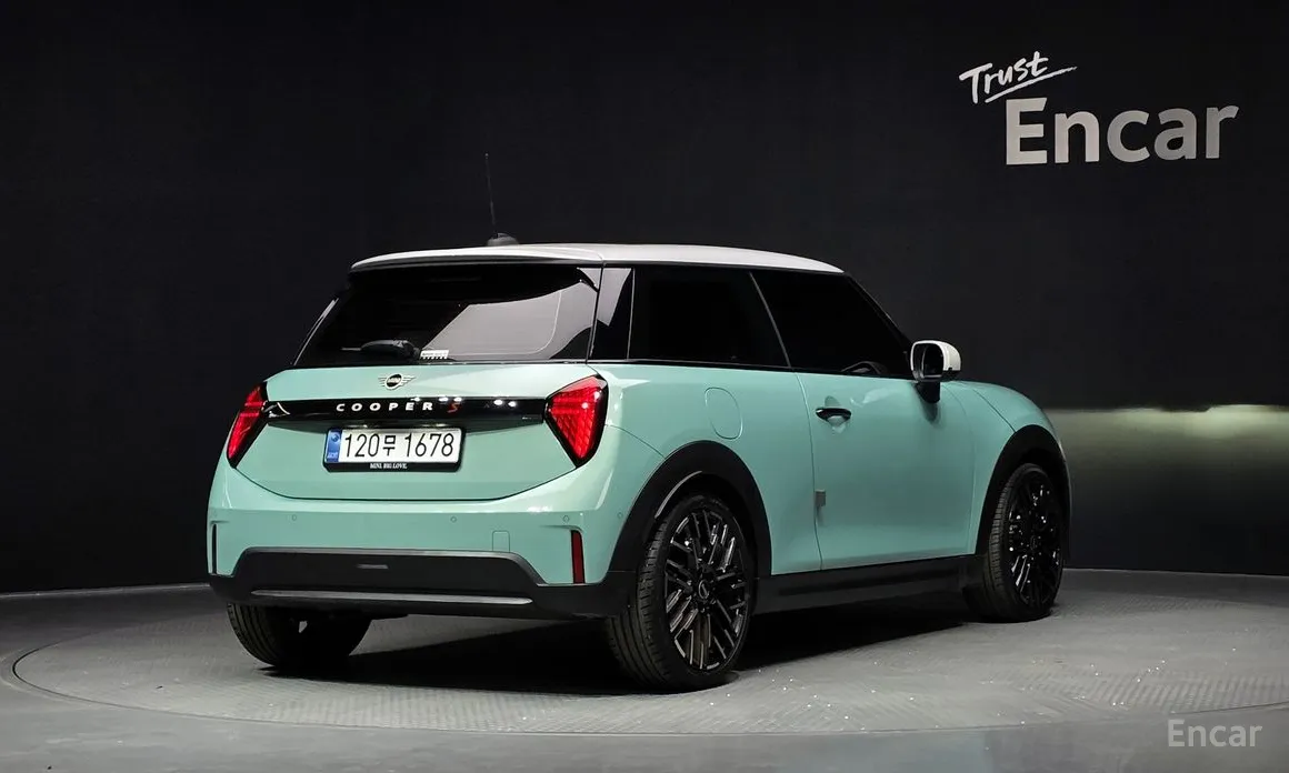 Mini Cooper 2024 Favoured