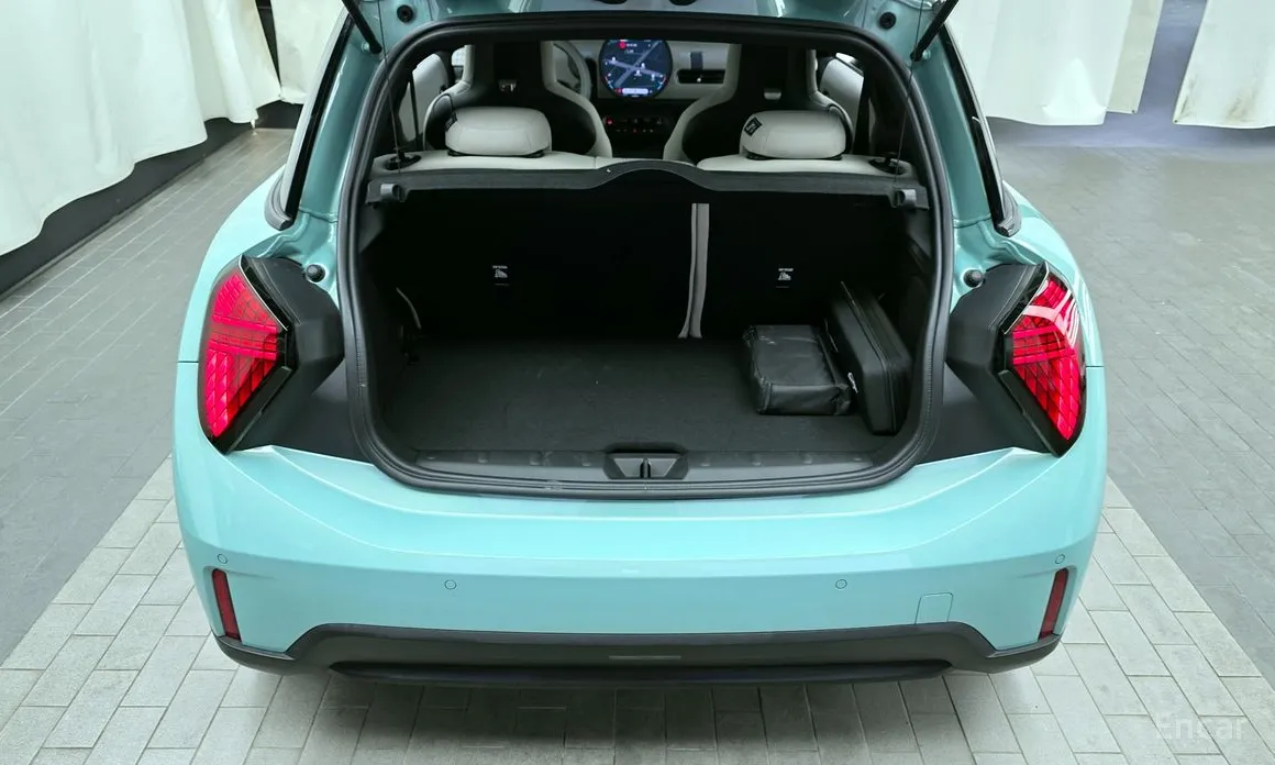 Mini Cooper 2024 Favoured