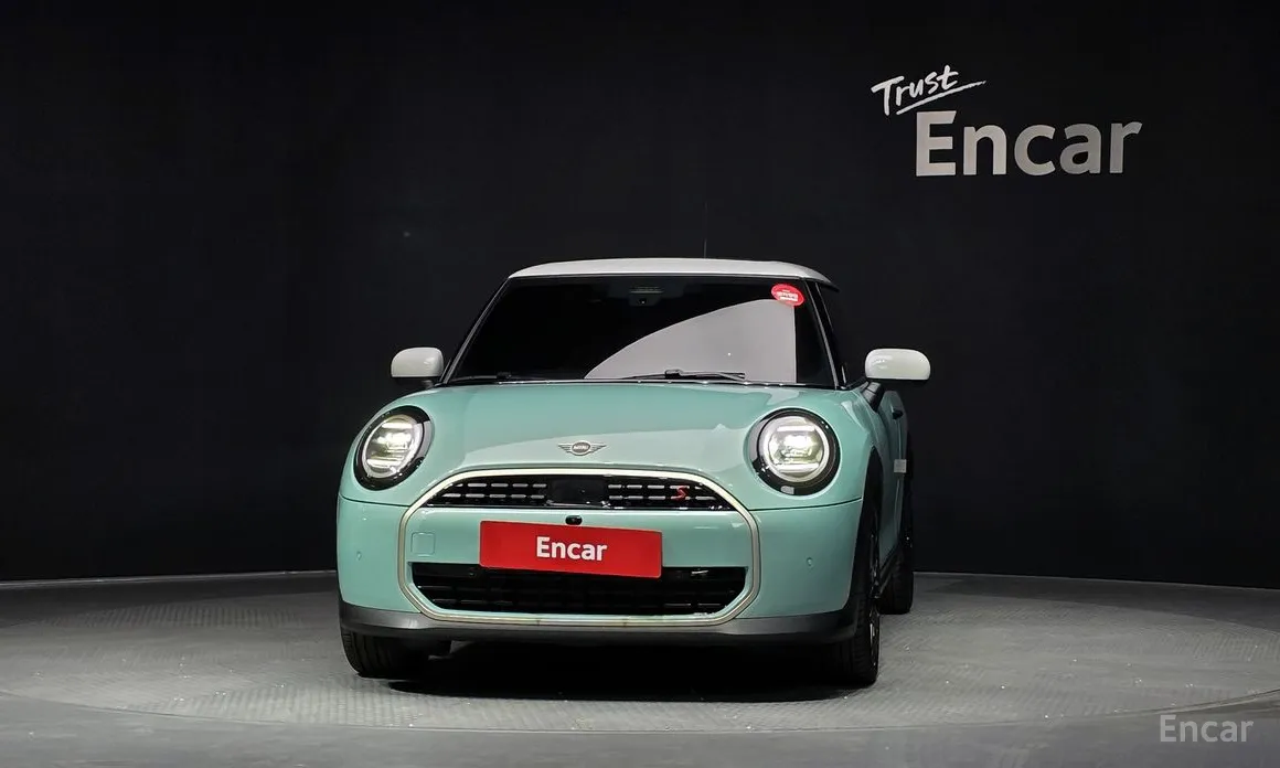 Mini Cooper 2024 Favoured