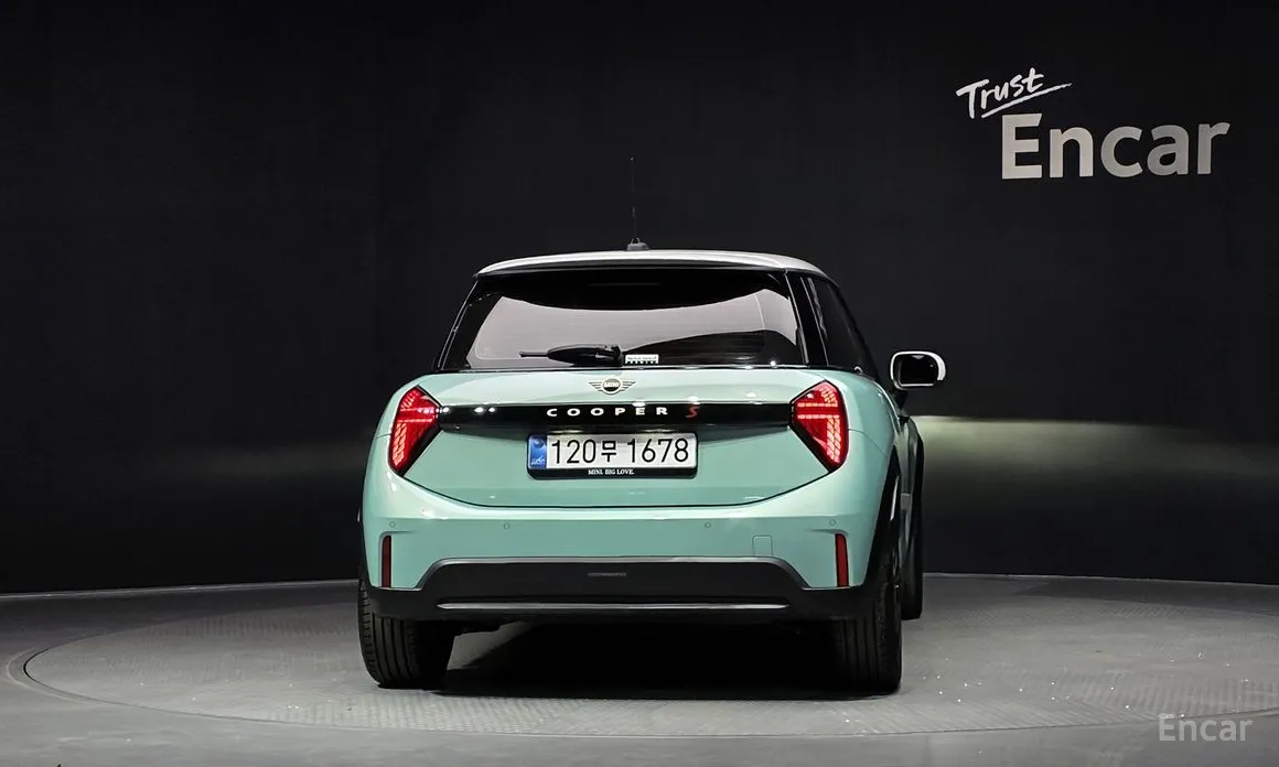 Mini Cooper 2024 Favoured