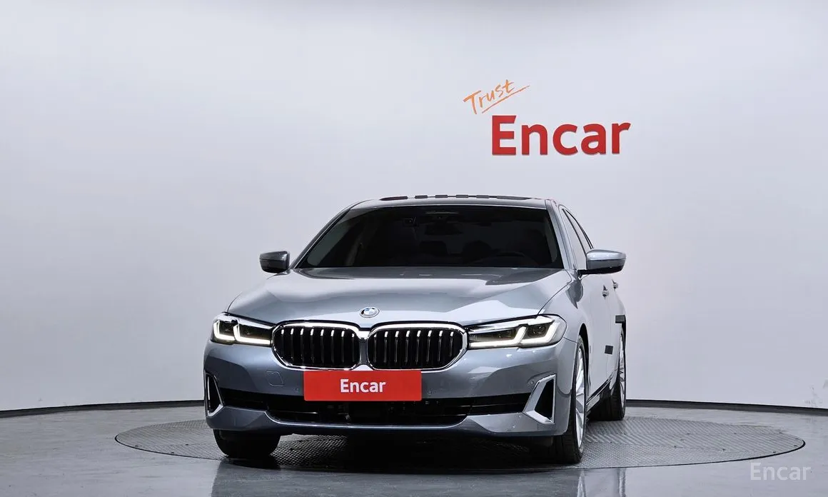 Фото 3 - BMW 5 Series