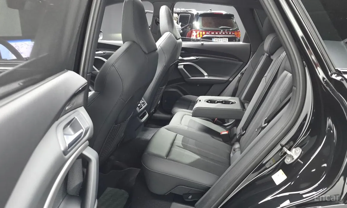 Audi Q5 2025 40 TDI Quattro S Line Black Edition