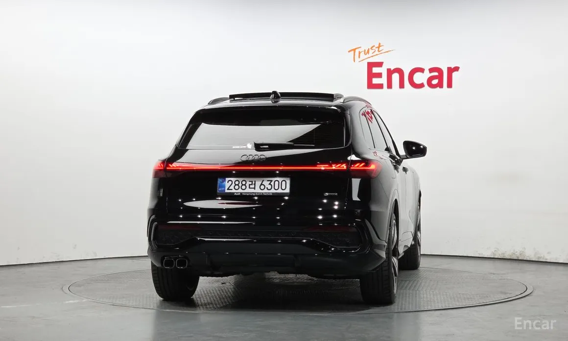 Audi Q5 2025 40 TDI Quattro S Line Black Edition