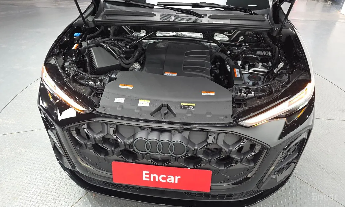 Audi Q5 2025 40 TDI Quattro S Line Black Edition