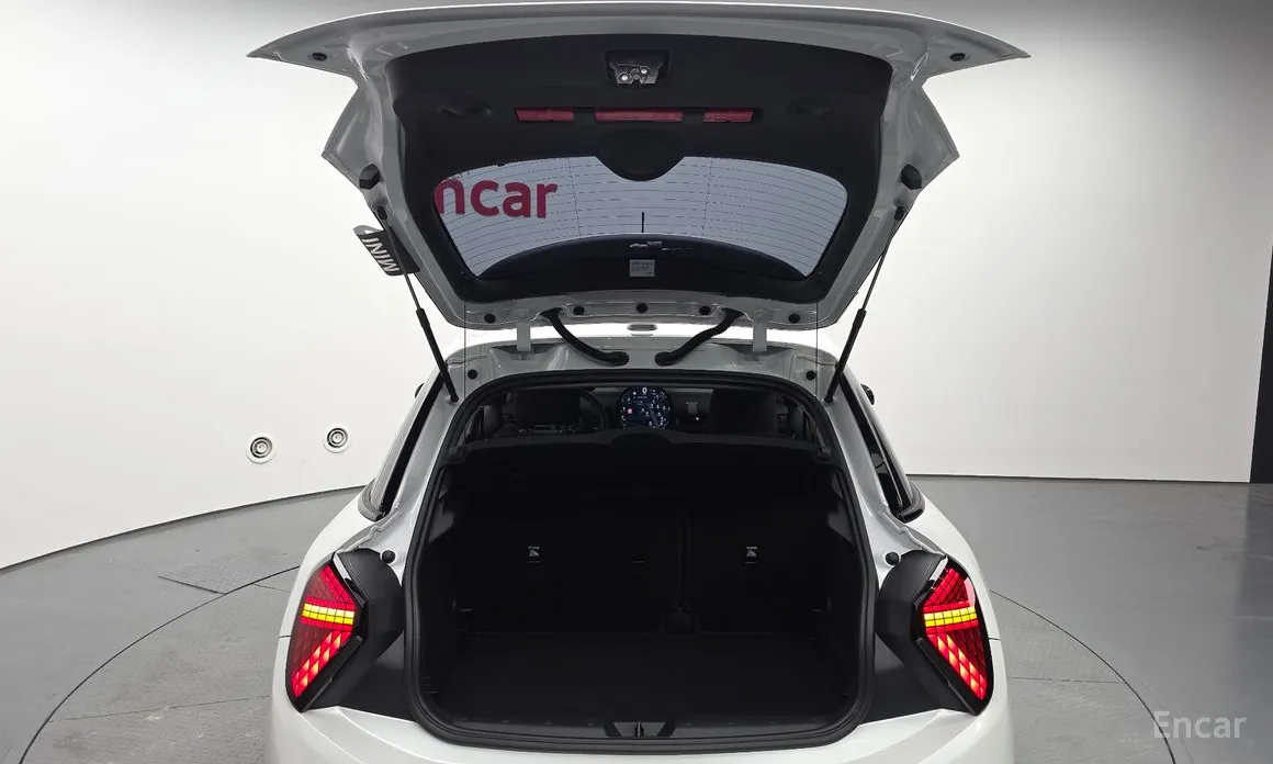 Photo 20 - Mini Cooper