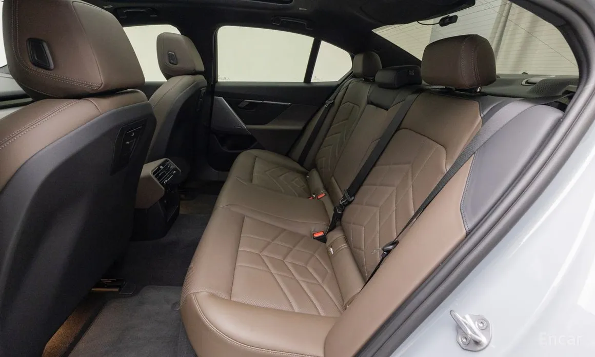 BMW 5 Series 2023 520i M Sport