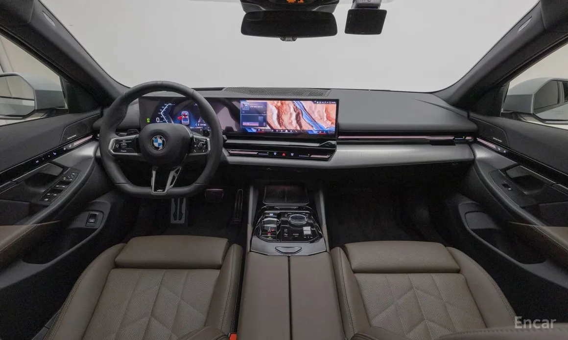 BMW 5 Series 2023 520i M Sport
