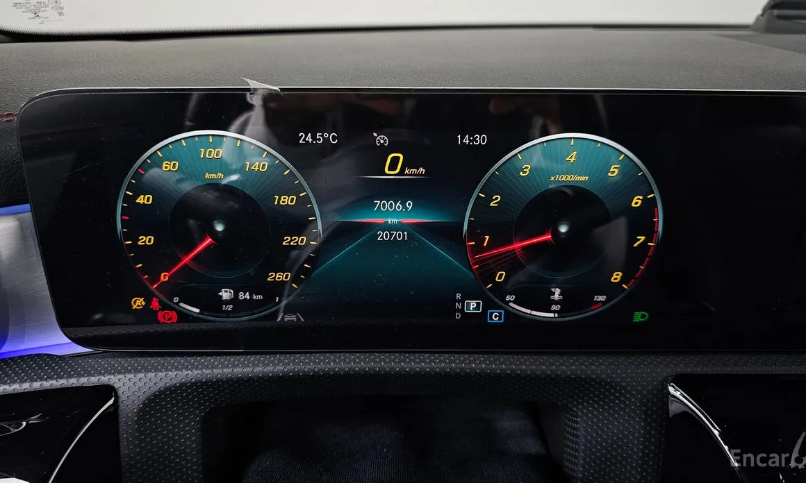 Фото 8 - Mercedes-Benz CLA-Class