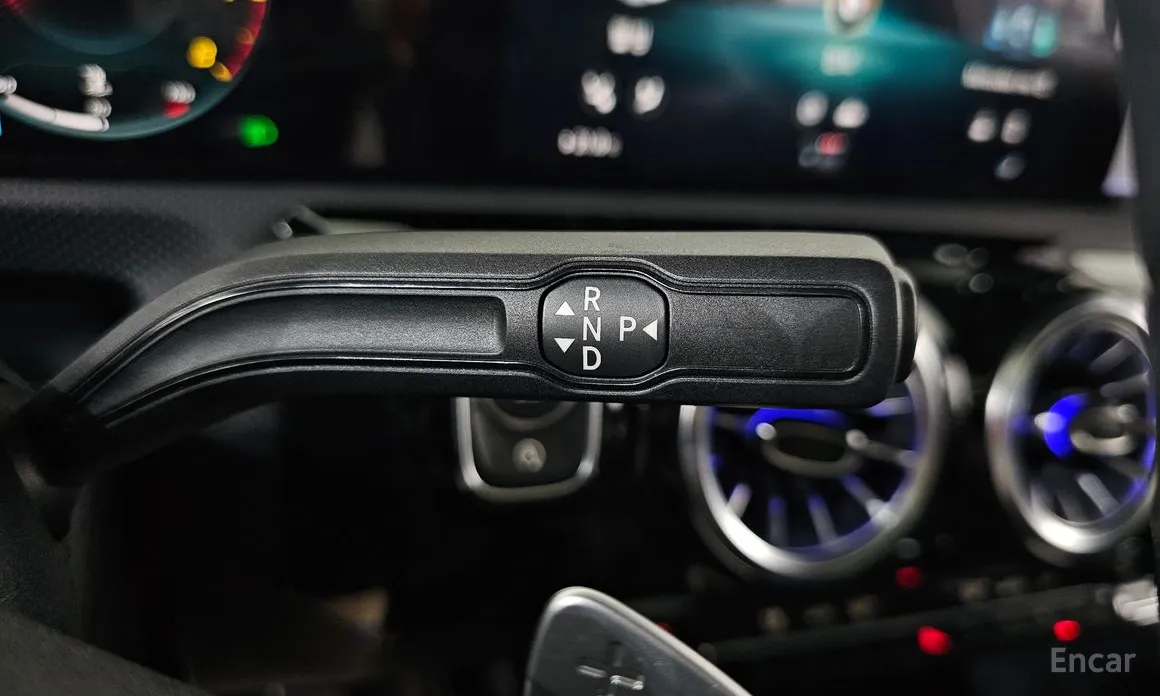 Фото 9 - Mercedes-Benz CLA-Class