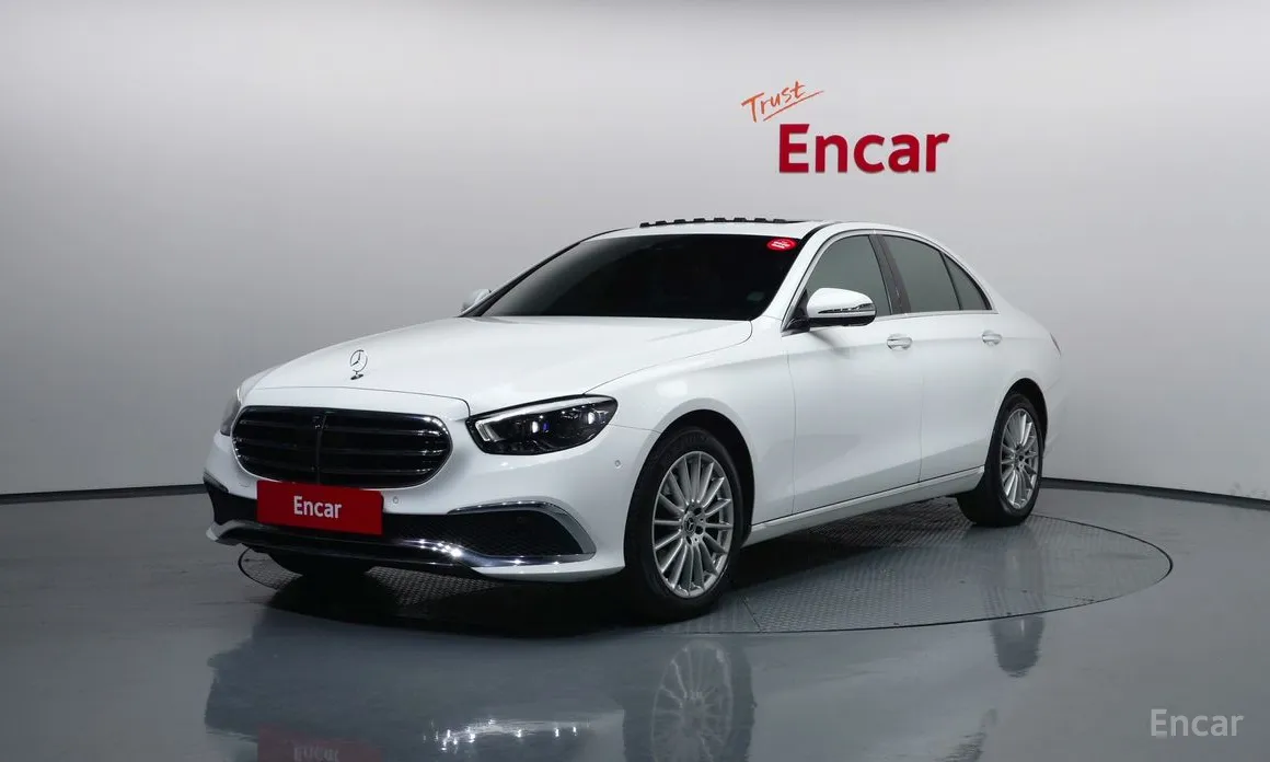 Фото 1 - Mercedes-Benz E-Class