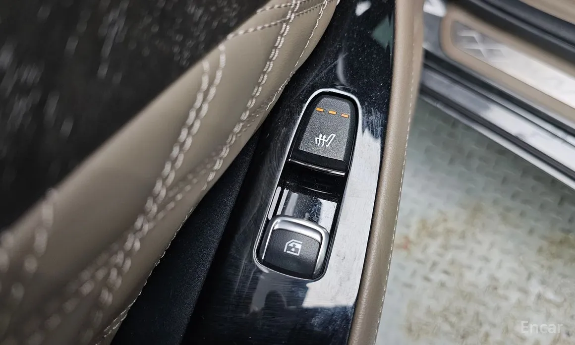 Photo 19 - Kia K8