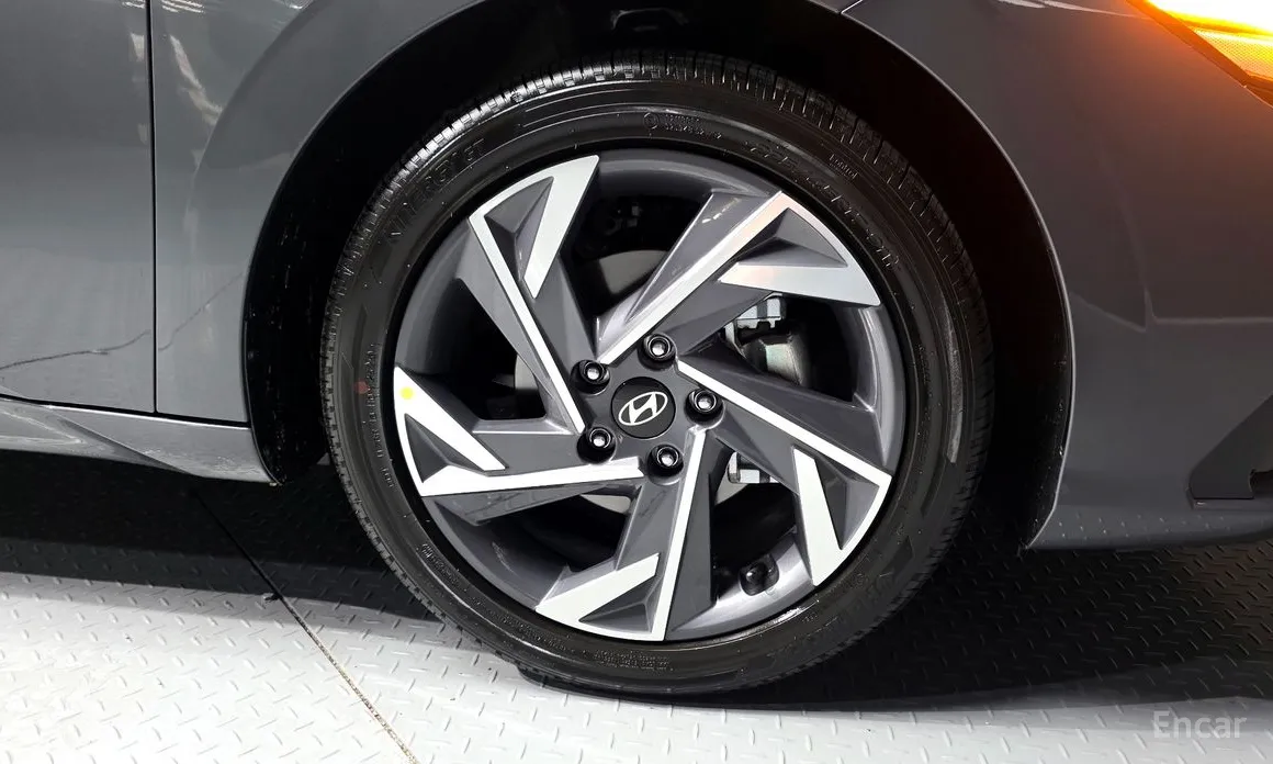 Hyundai Avante 2023 1.6