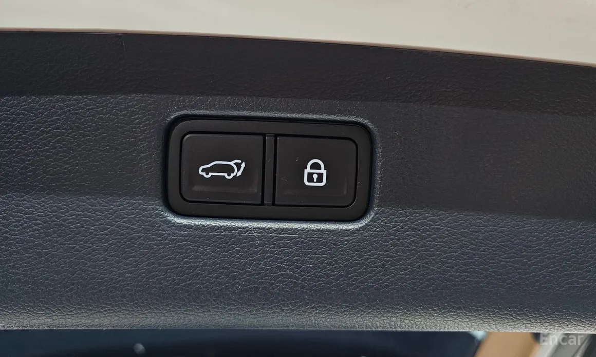 Фото 20 - Genesis GV80