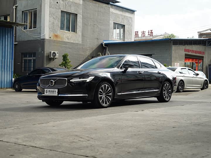 Zdjęcie 1 - Volvo S90