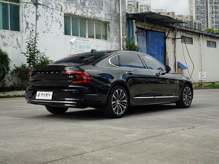 Zdjęcie 9 - Volvo S90