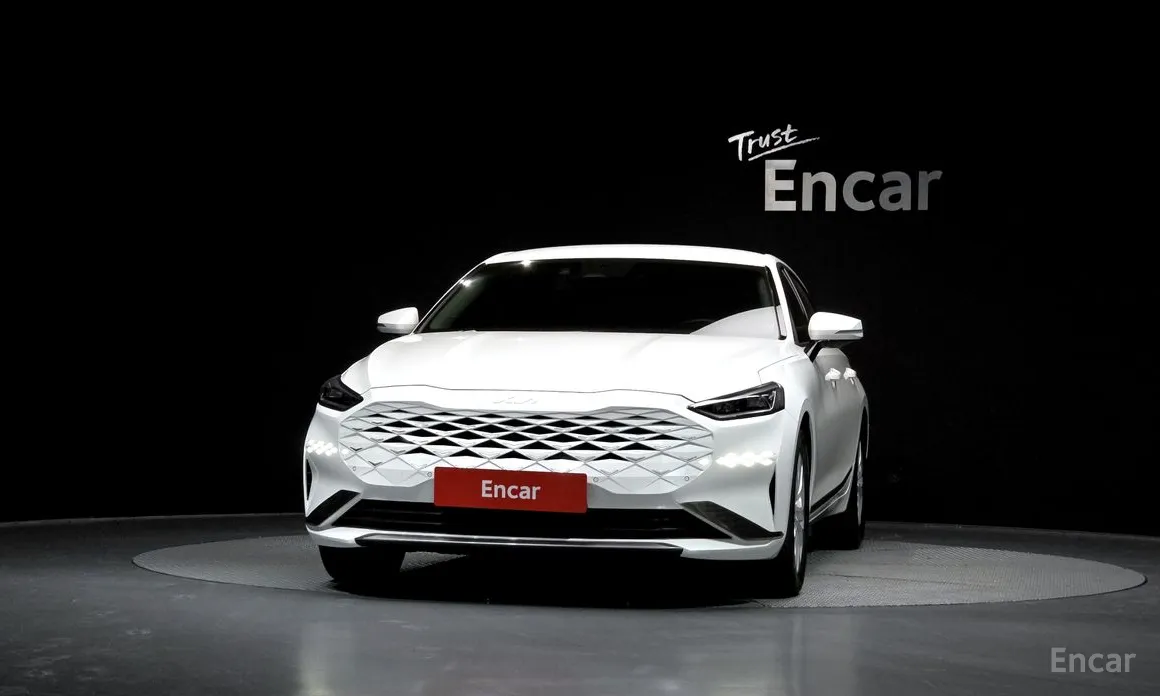 صورة 3 - Kia K8