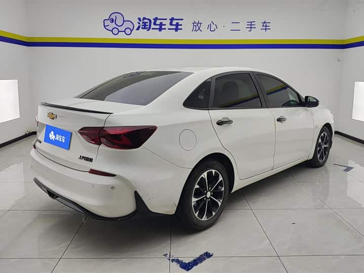Chevrolet Monza 2023 2023款 1.3T 轻混自动尊享版