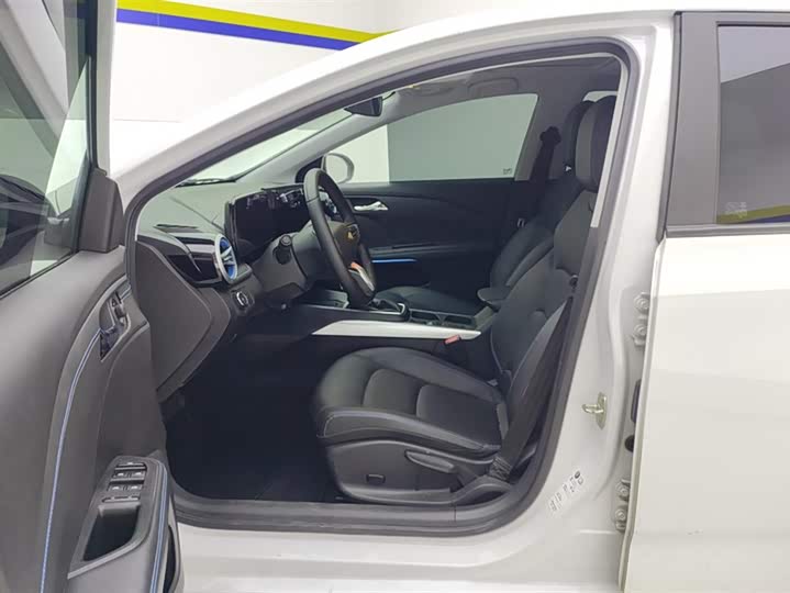Chevrolet Monza 2023 2023款 1.3T 轻混自动尊享版