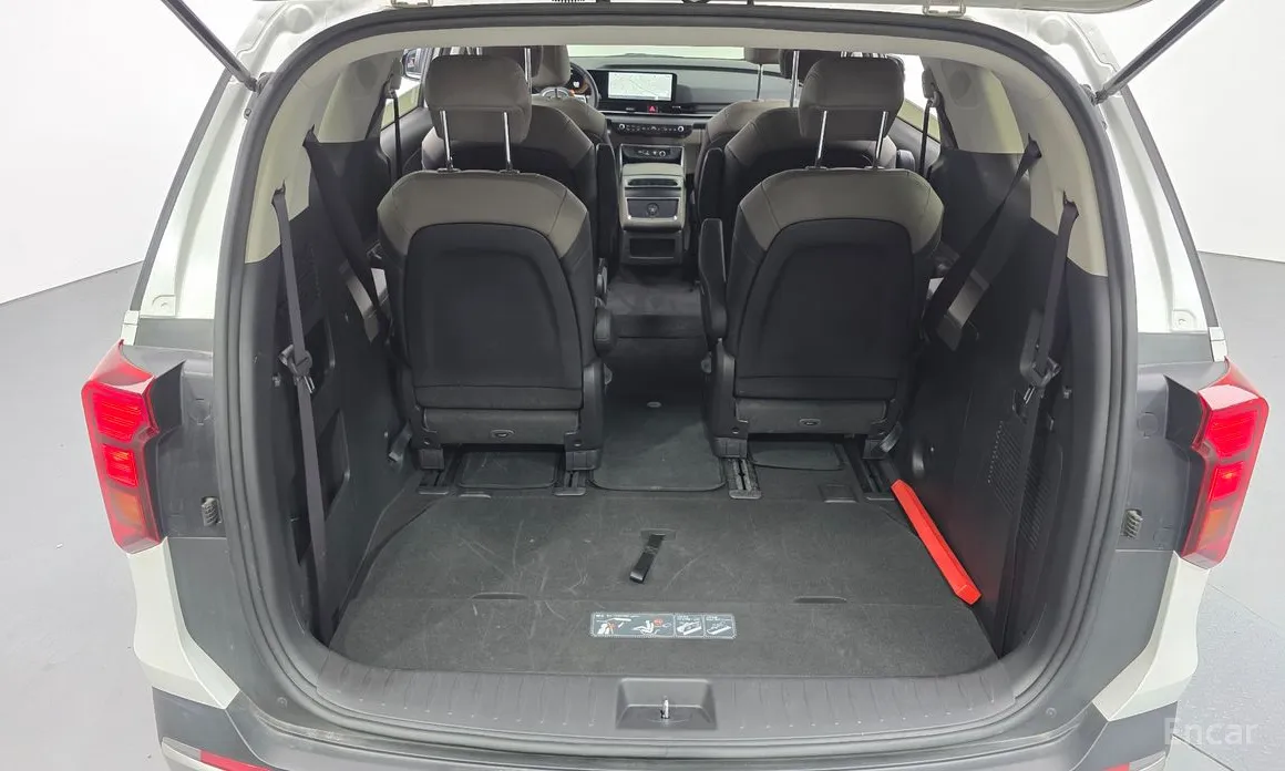 Фото 20 - Kia Carnival