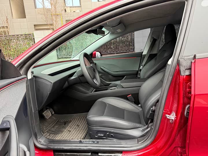 Tesla Model 3 2025 2025款 后轮驱动版