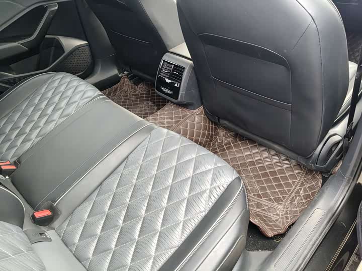 Фото 8 - Volkswagen Sagitar L