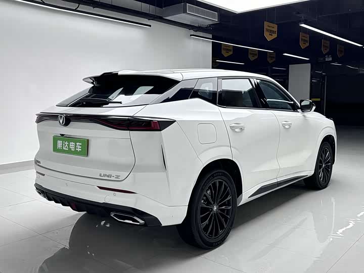 Changan UNI-Z Hybrid 2024 2024款 蓝鲸智电iDD 125km 领先型