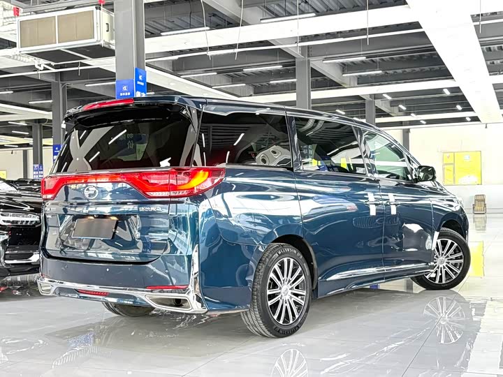 GAC Trumpchi M8 2021 2021款 领秀系列 390T 至尊版