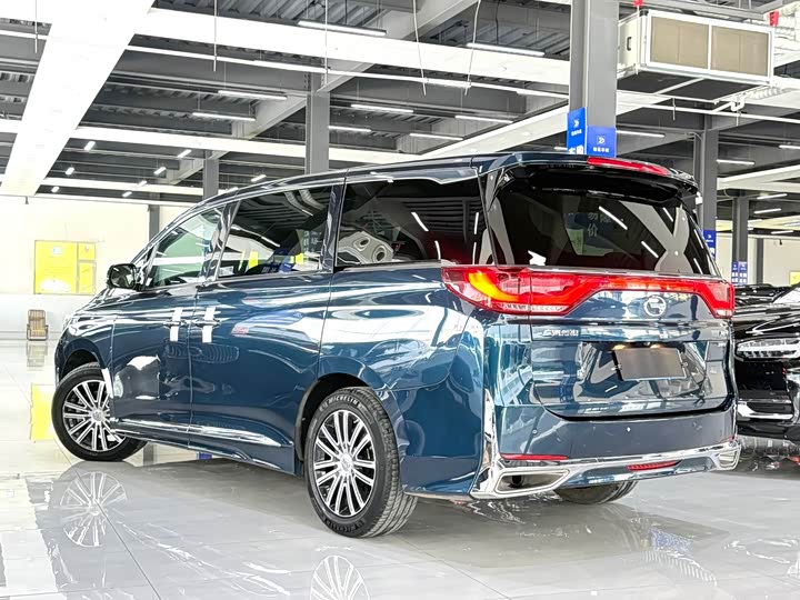 GAC Trumpchi M8 2021 2021款 领秀系列 390T 至尊版