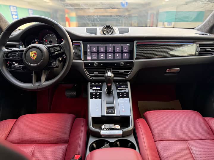 Photo 5 - Porsche Macan